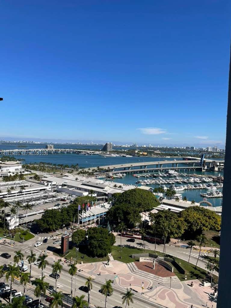 image Vizcayne North50