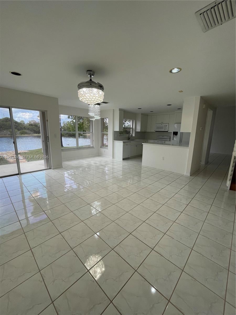 2824 SW 183rd Ave Miramar, FL 33029