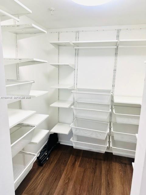 2625 Collins Ave #415 Miami Beach, FL 33140