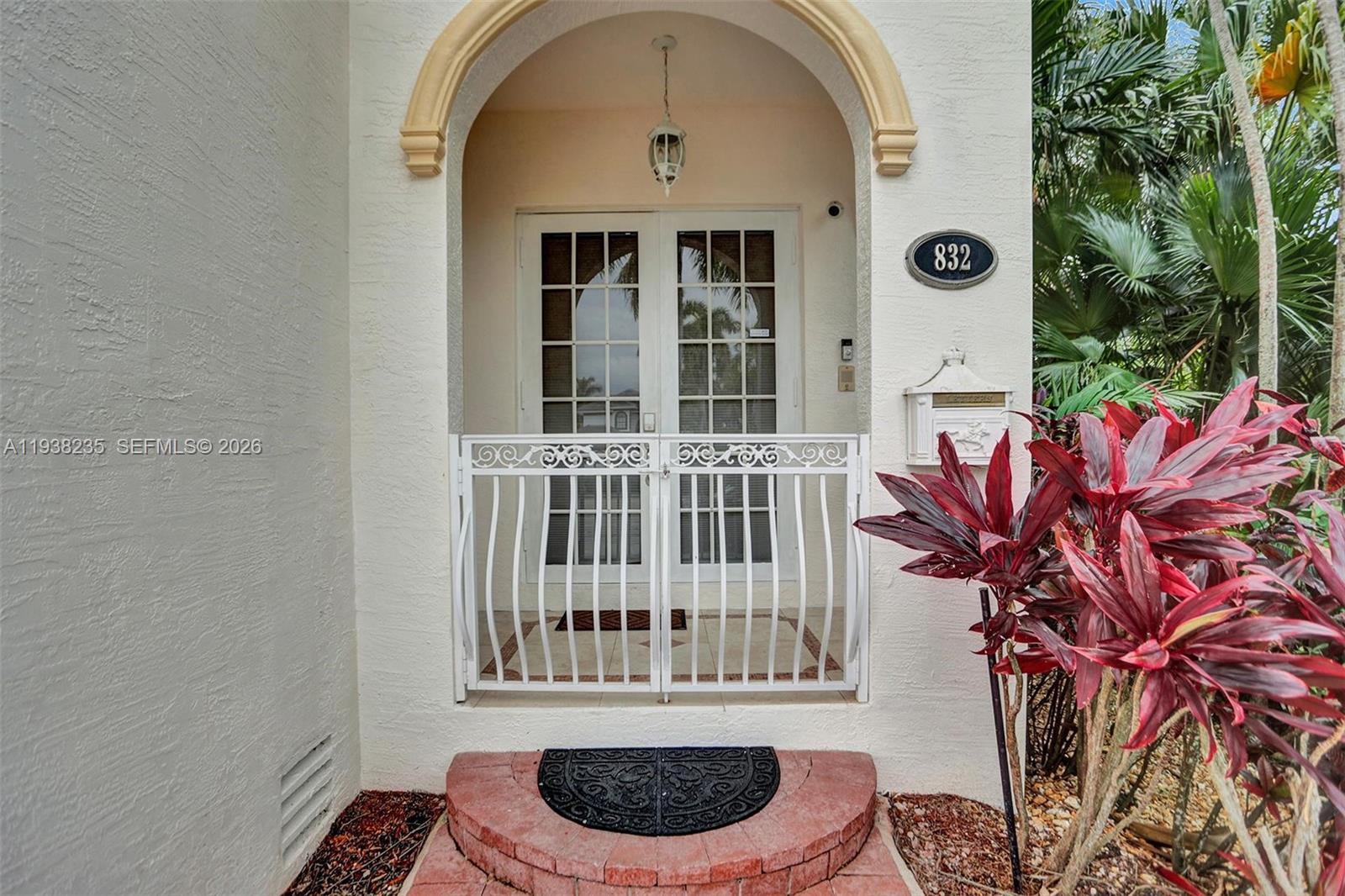 832 Hollywood Blvd Hollywood, FL 33019