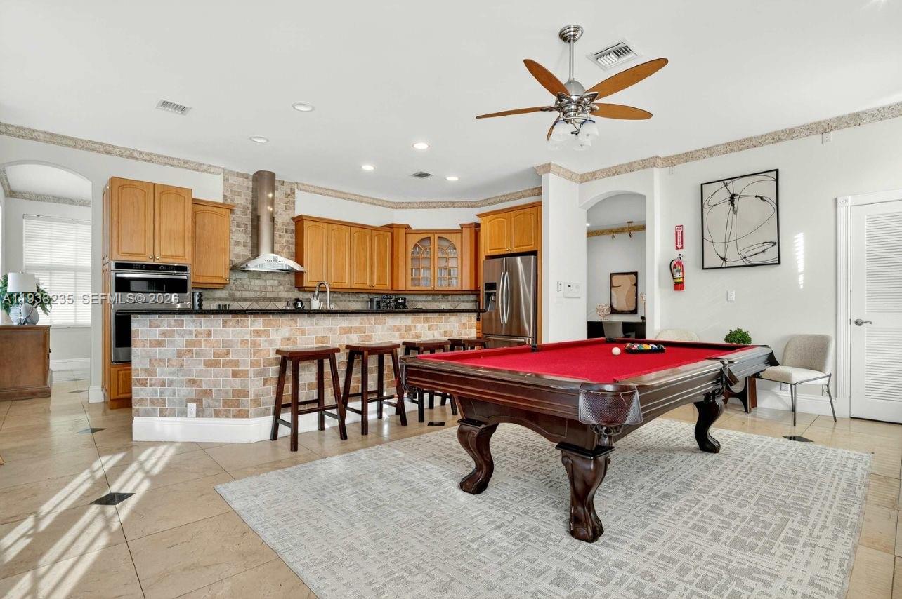 832 Hollywood Blvd Hollywood, FL 33019