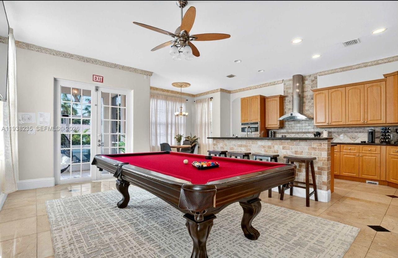 832 Hollywood Blvd Hollywood, FL 33019