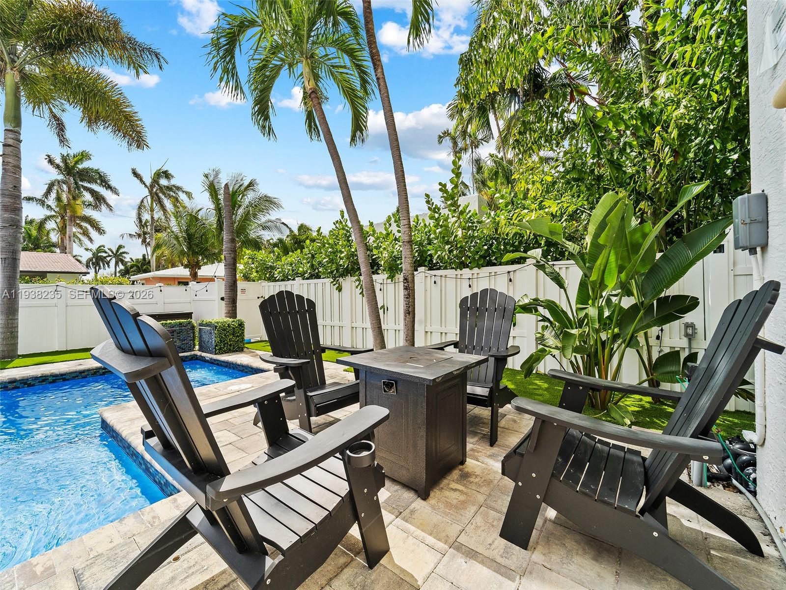 832 Hollywood Blvd Hollywood, FL 33019