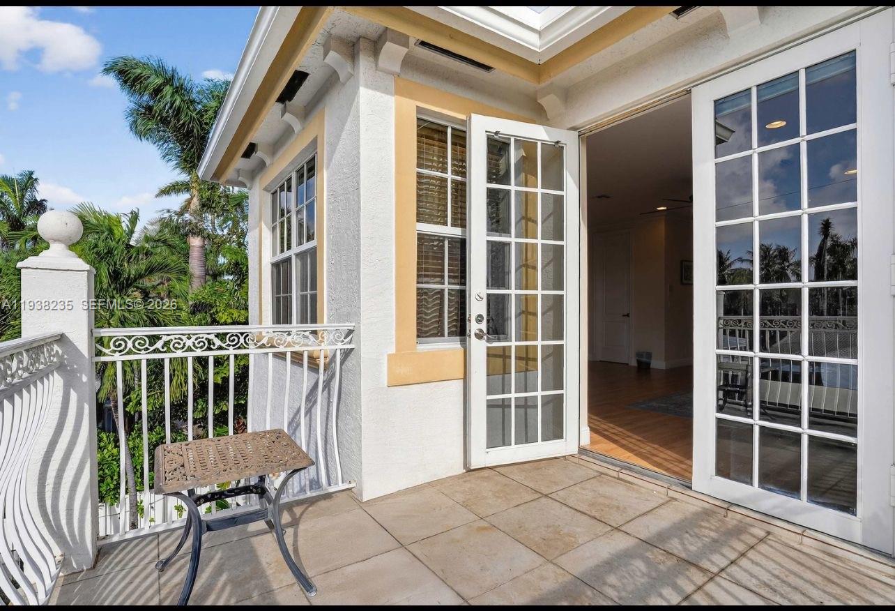 832 Hollywood Blvd Hollywood, FL 33019