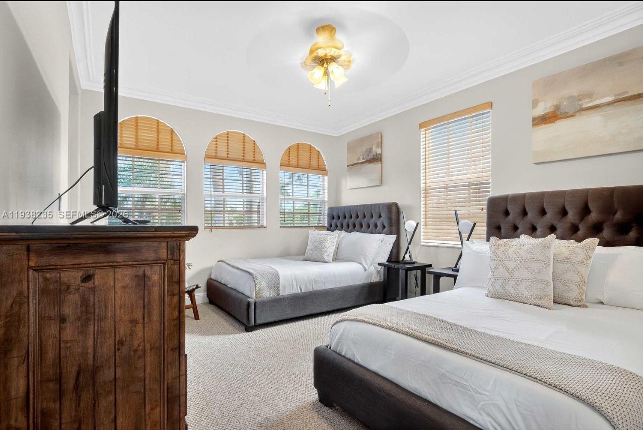 832 Hollywood Blvd Hollywood, FL 33019