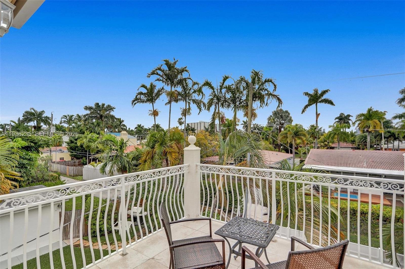 832 Hollywood Blvd Hollywood, FL 33019