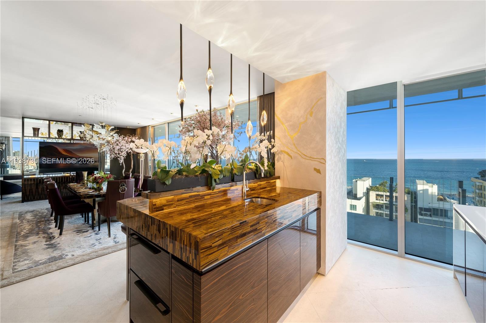 120 Ocean Dr #1400 Miami Beach, FL 33139