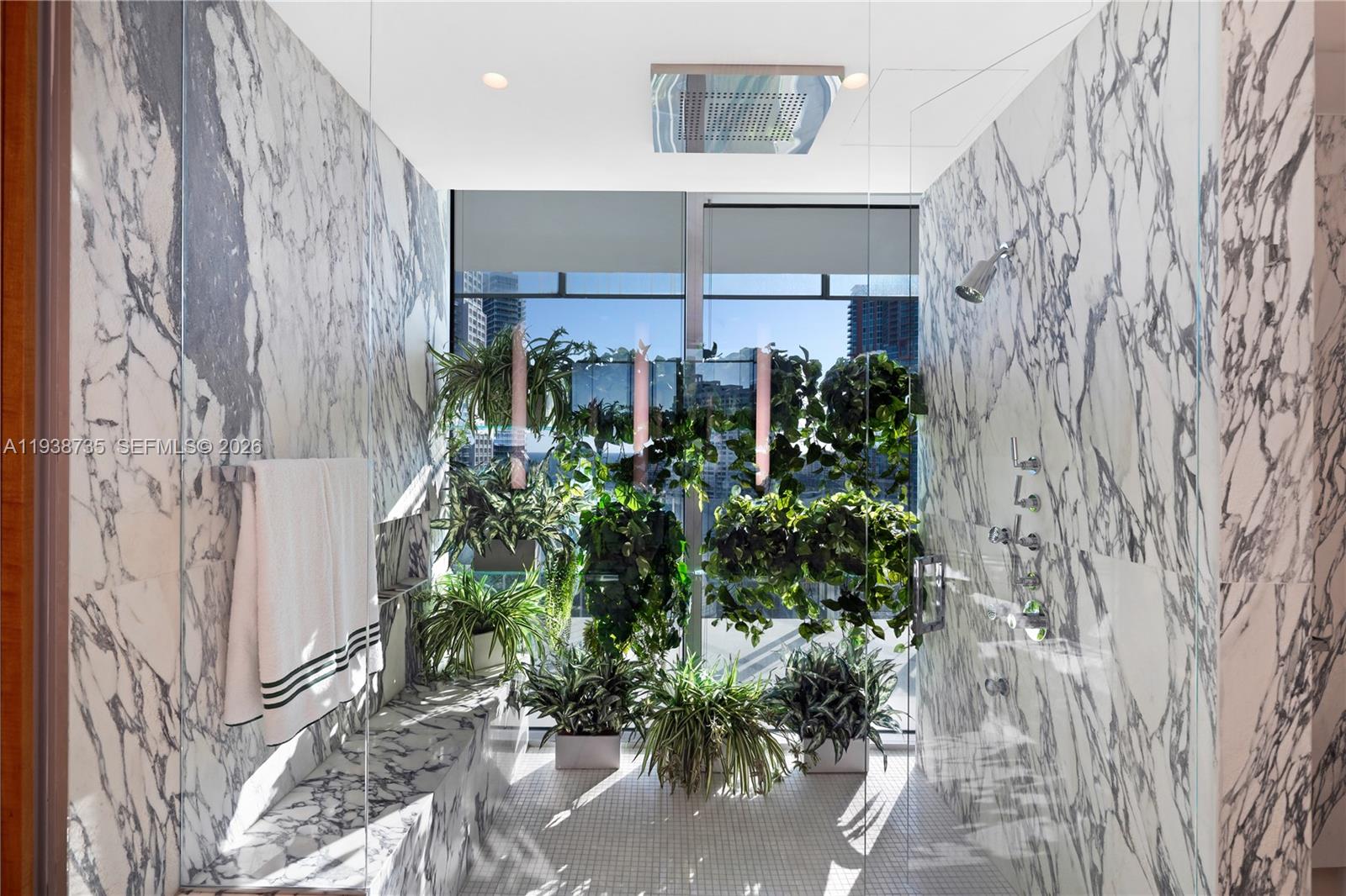 120 Ocean Dr #1400 Miami Beach, FL 33139