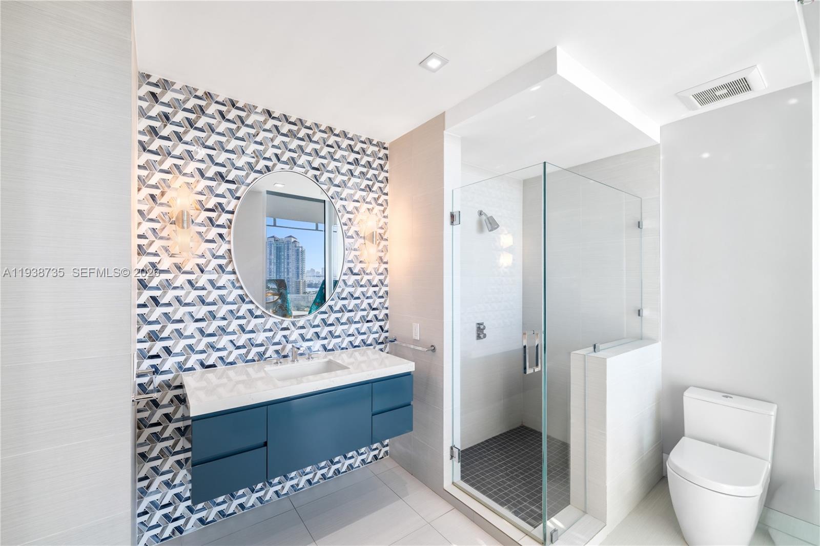 120 Ocean Dr #1400 Miami Beach, FL 33139