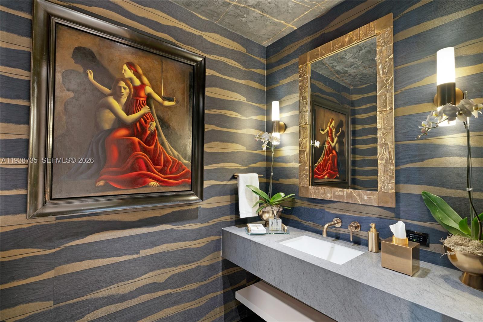 120 Ocean Dr #1400 Miami Beach, FL 33139