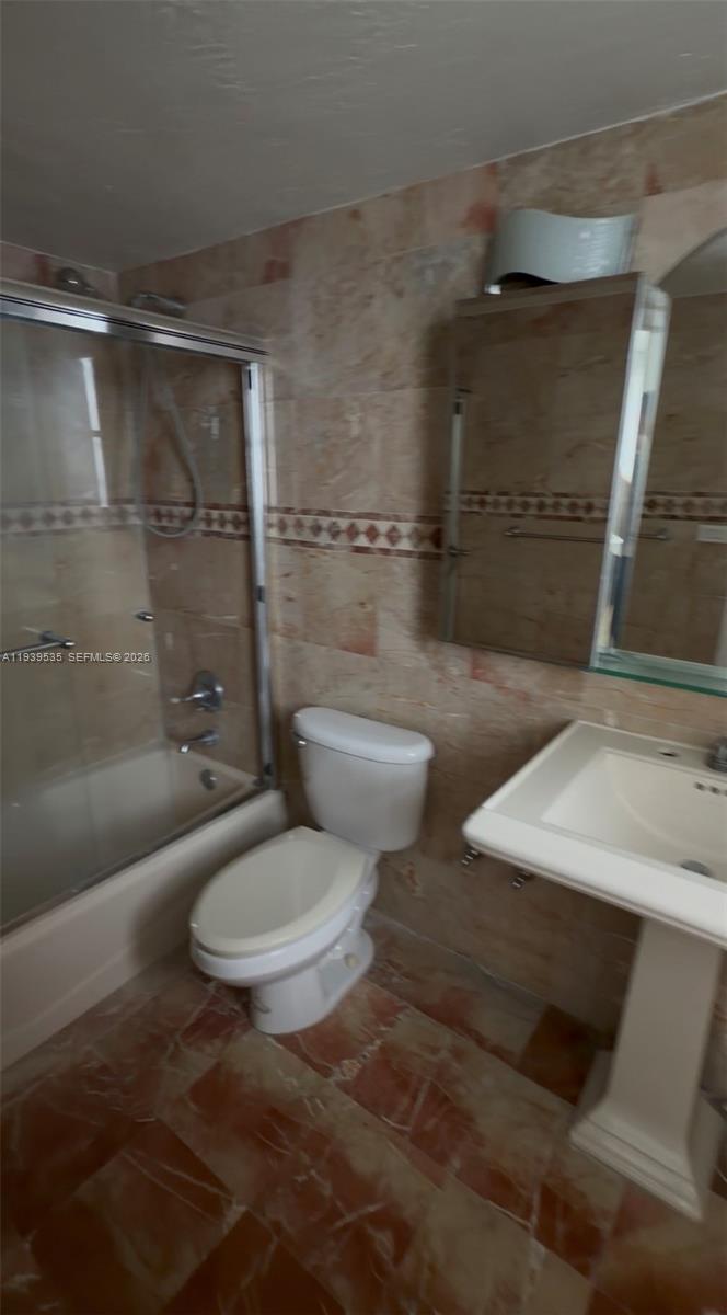 1800 Collins Ave #19B Miami Beach, FL 33139