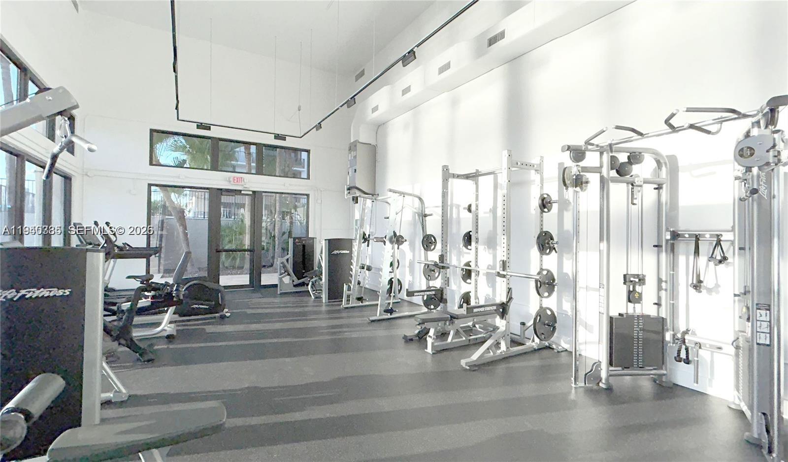 801 N Venetian Dr #201 Miami, FL 33139