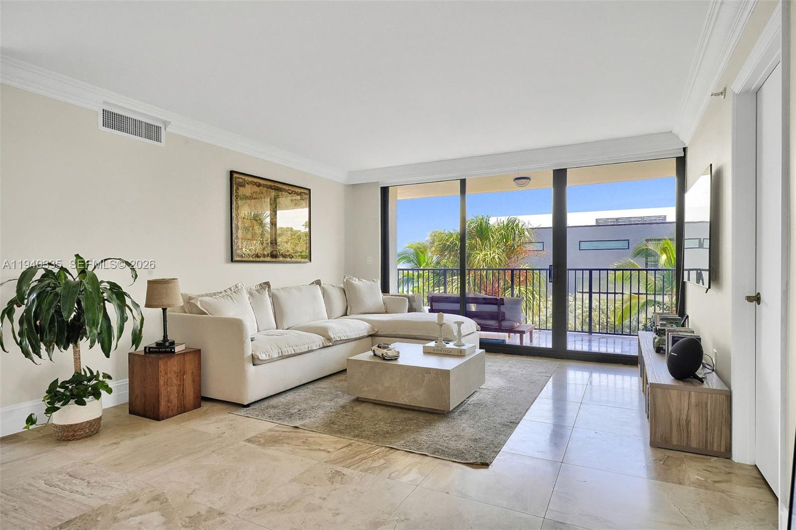 801 N Venetian Dr #201 Miami, FL 33139