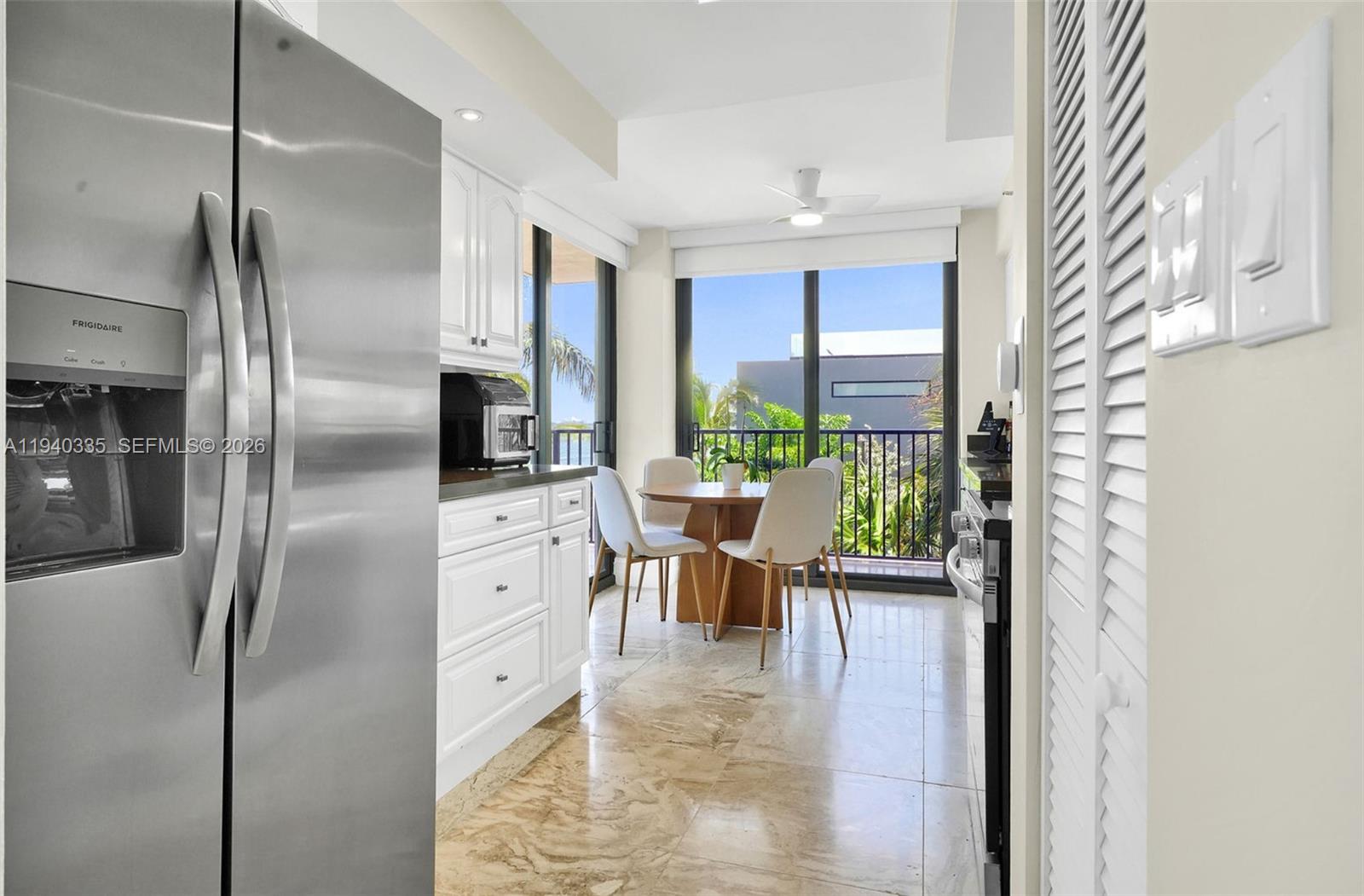 801 N Venetian Dr #201 Miami, FL 33139