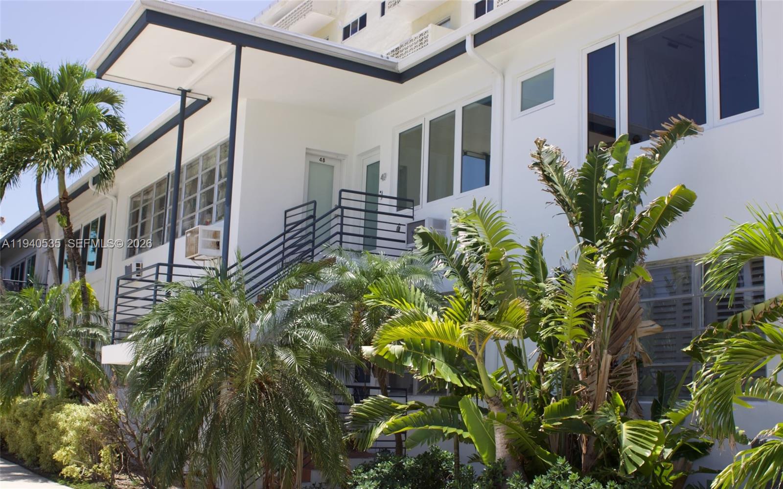 4710 Pine Tree Dr #49 Miami Beach, FL 33140