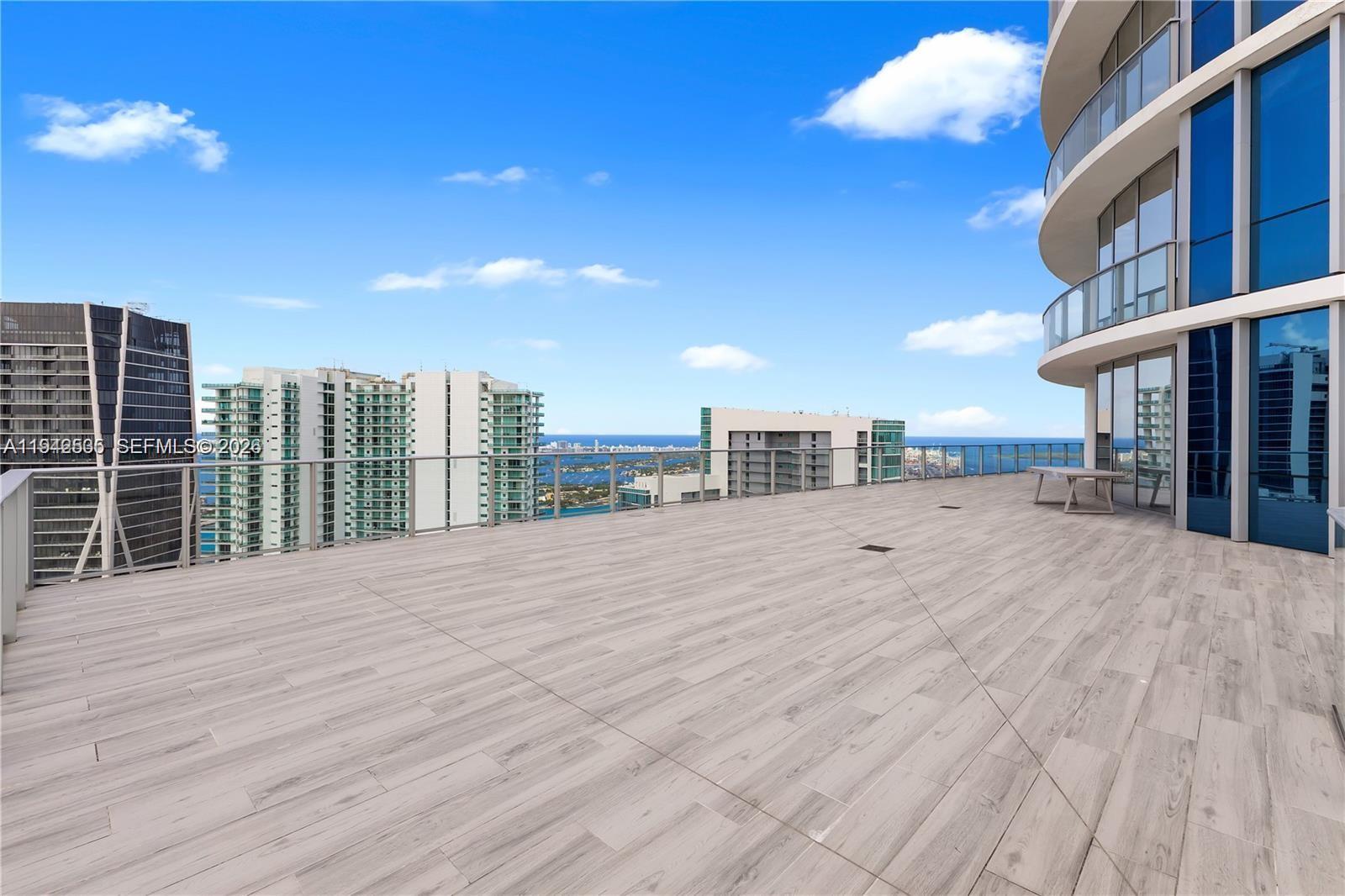 851 NE 1st Ave #5201 Miami, FL 33132