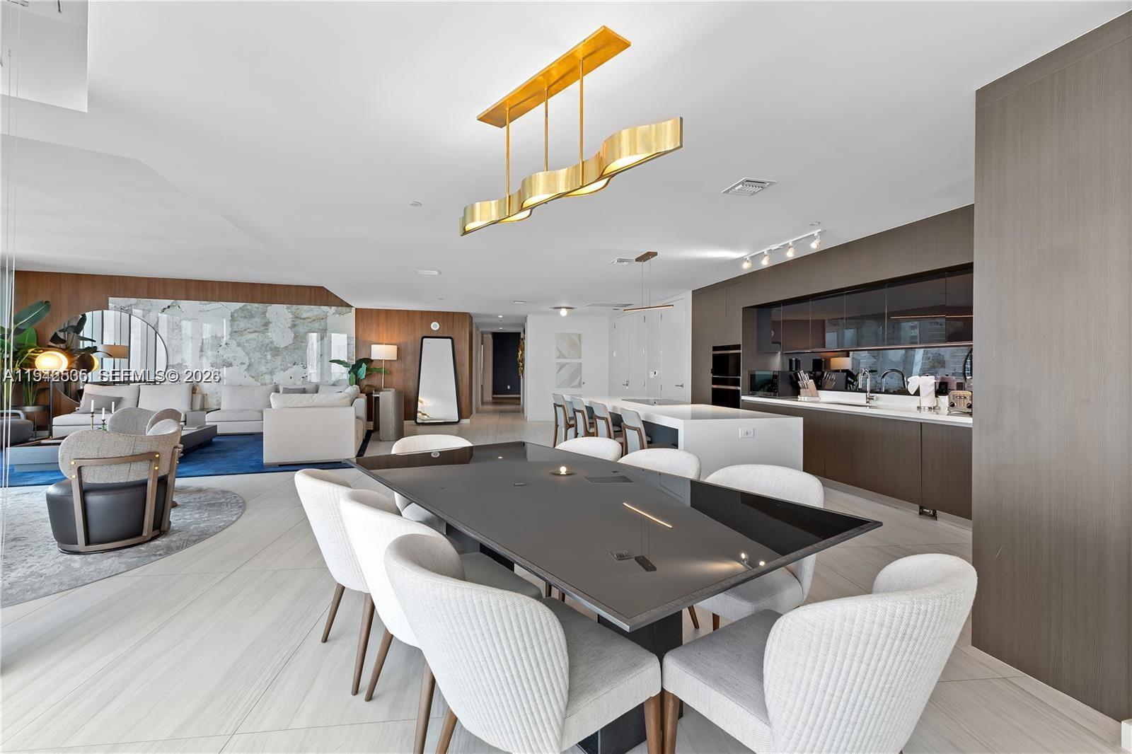 851 NE 1st Ave #5201 Miami, FL 33132