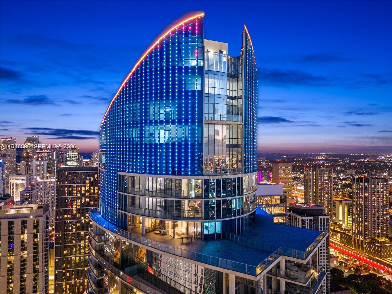 851 NE 1st Ave #5201 Miami, FL 33132