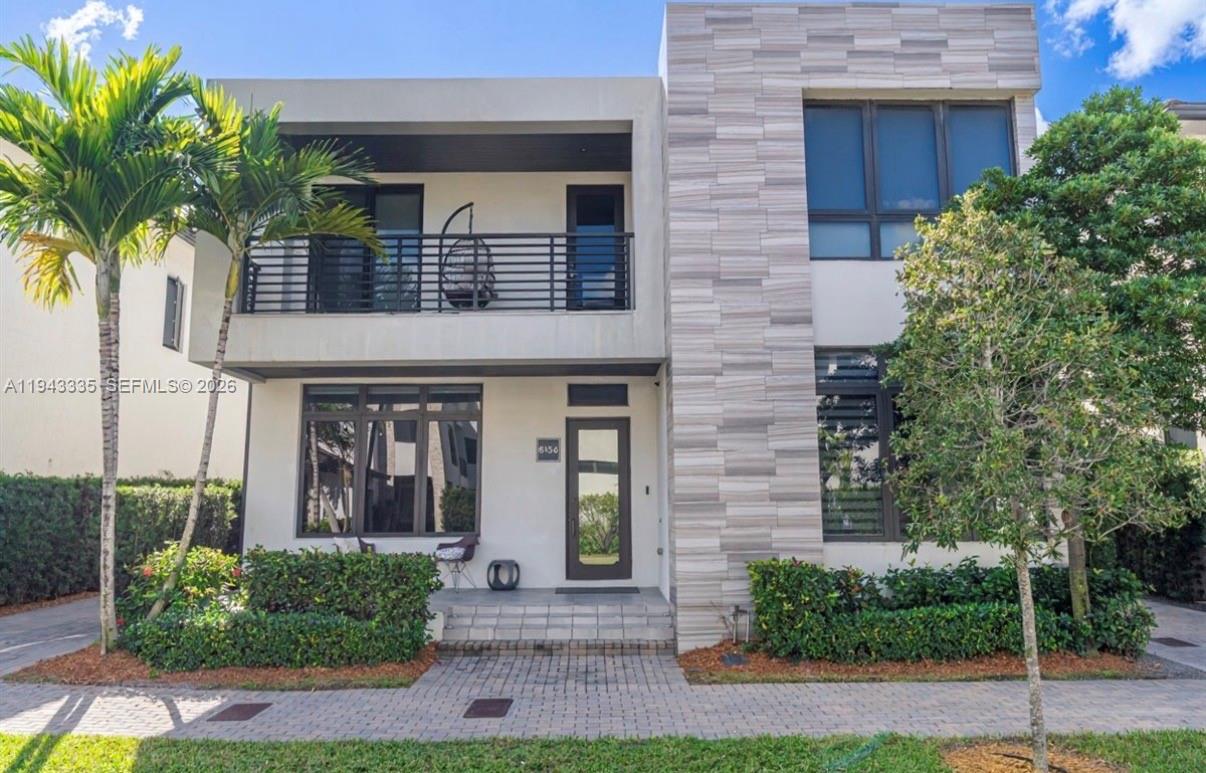 8156 NW 48th Ter Doral, FL 33166