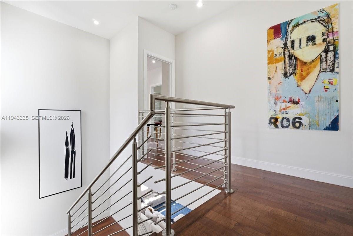 8156 NW 48th Ter Doral, FL 33166