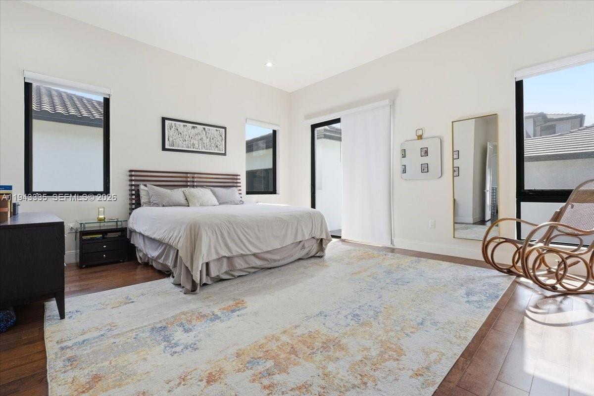 8156 NW 48th Ter Doral, FL 33166