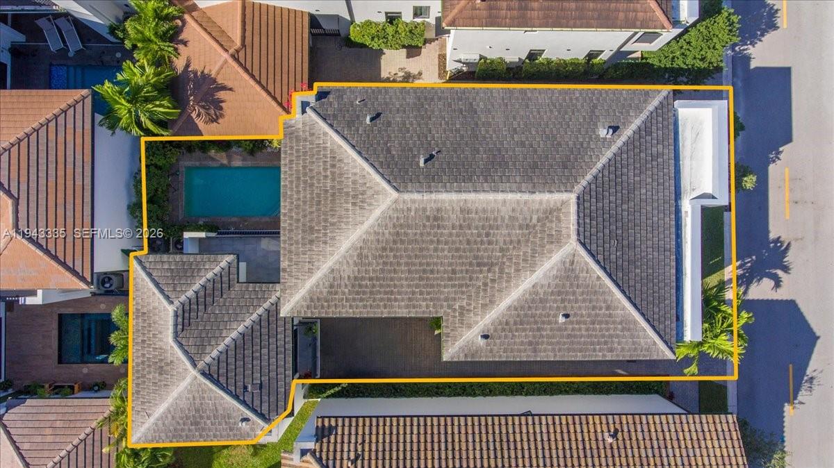 8156 NW 48th Ter Doral, FL 33166