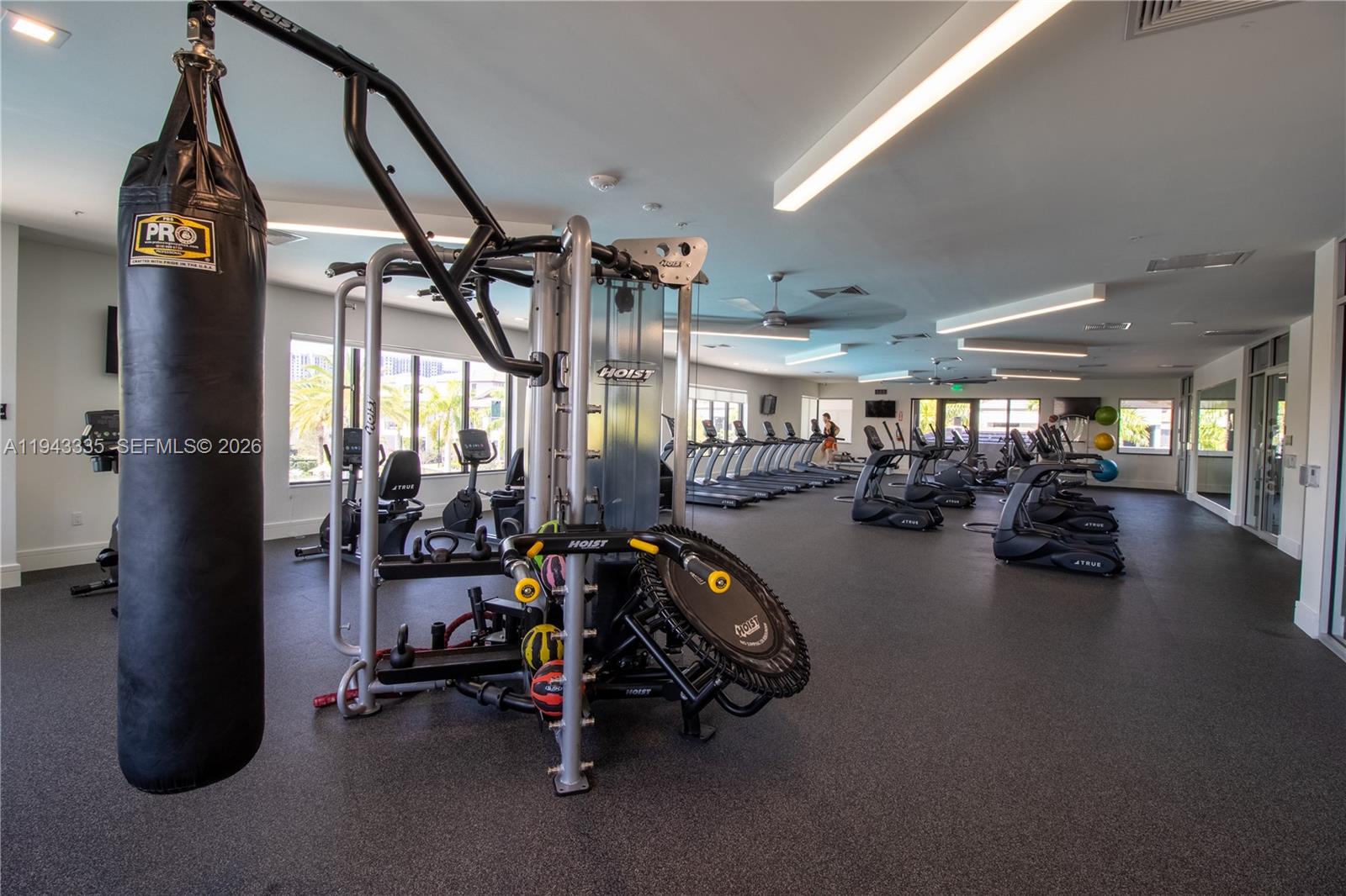 8156 NW 48th Ter Doral, FL 33166