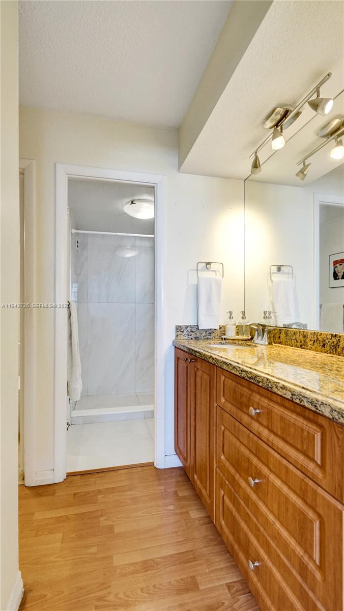 5 Island Ave #8B Miami Beach, FL 33139