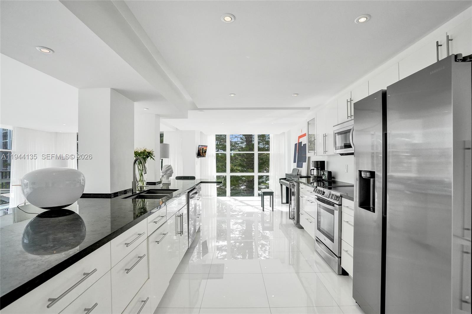 1000 Parkview Dr #330 Hallandale Beach, FL 33009