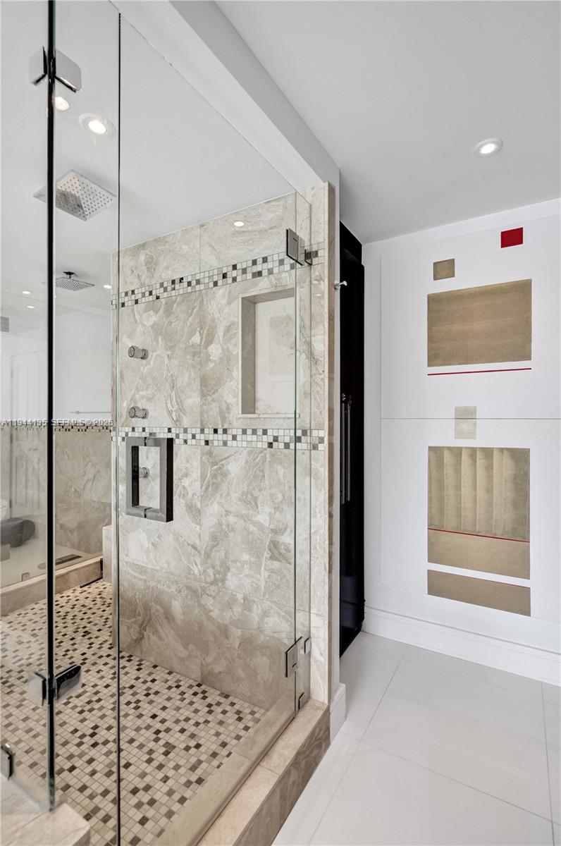 1000 Parkview Dr #330 Hallandale Beach, FL 33009