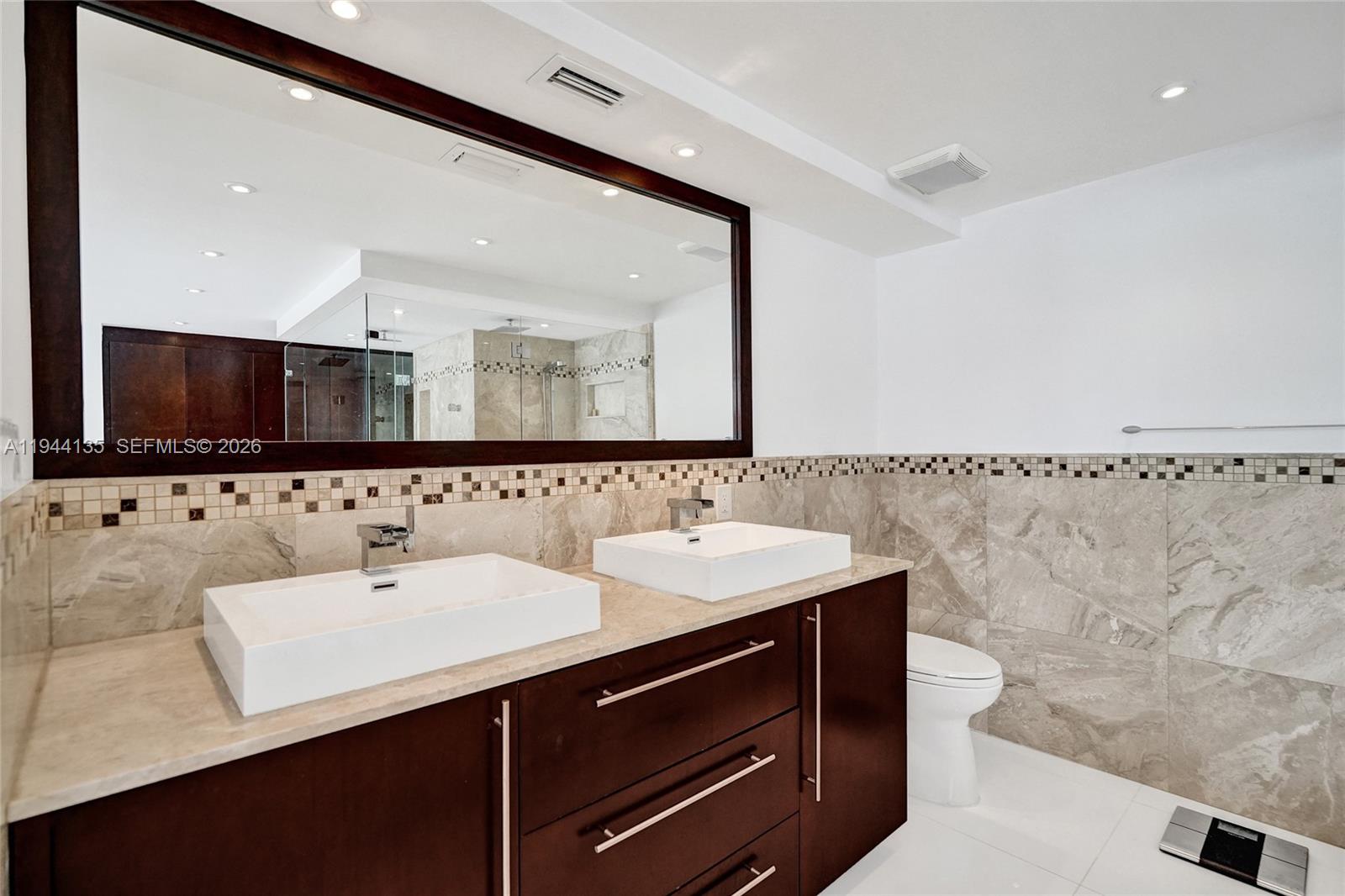 1000 Parkview Dr #330 Hallandale Beach, FL 33009