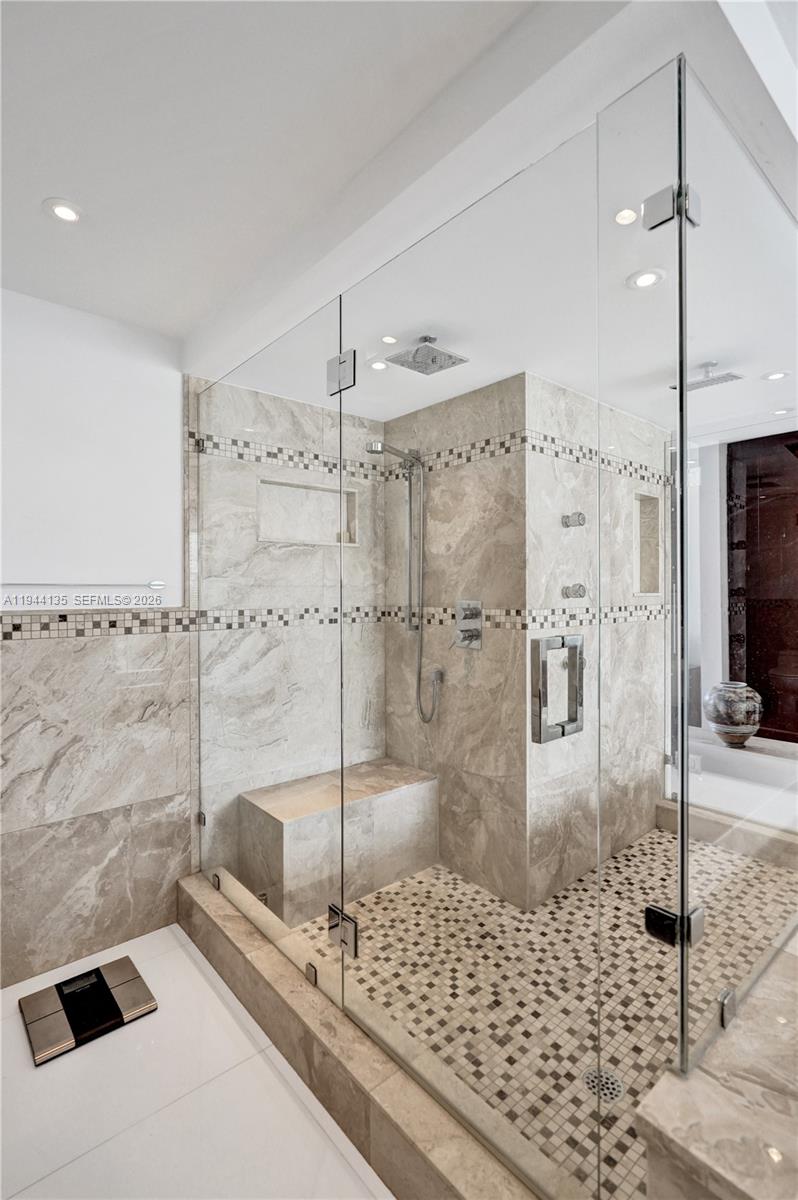 1000 Parkview Dr #330 Hallandale Beach, FL 33009