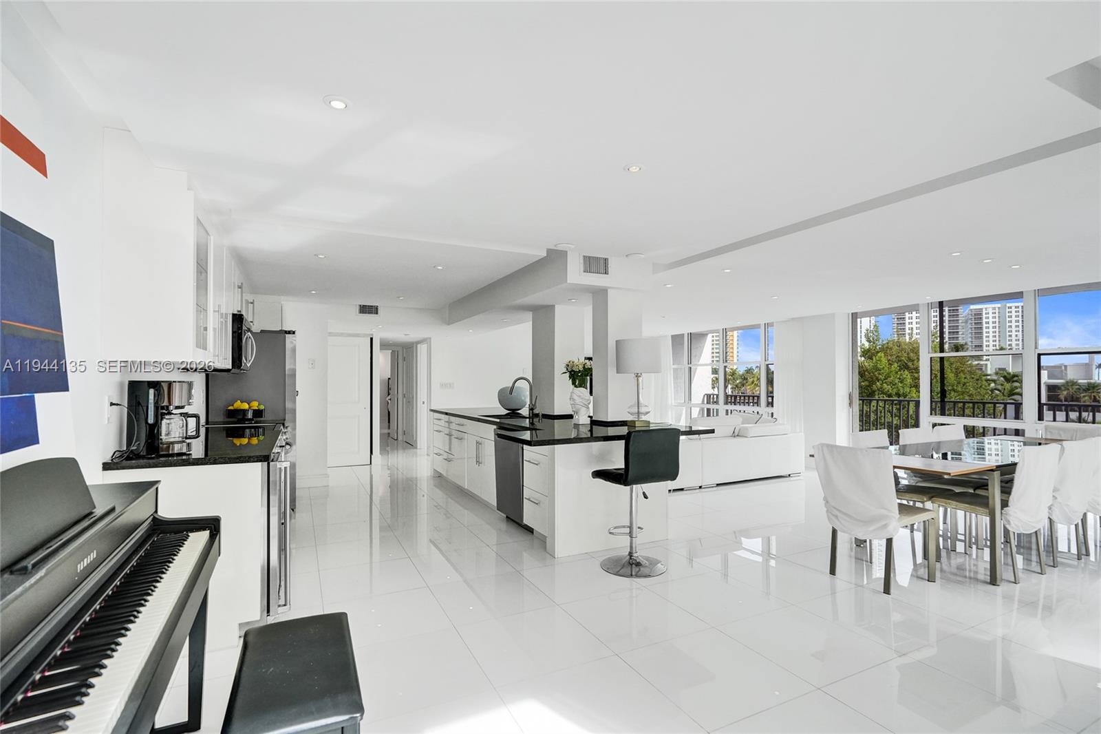 1000 Parkview Dr #330 Hallandale Beach, FL 33009