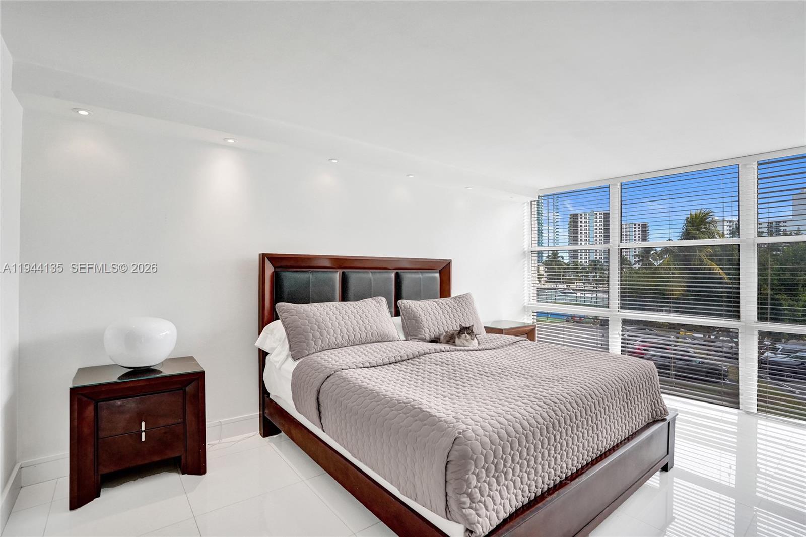 1000 Parkview Dr #330 Hallandale Beach, FL 33009