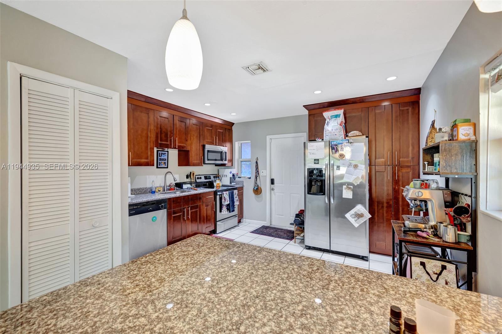 508 NW 16th St Fort Lauderdale, FL 33311