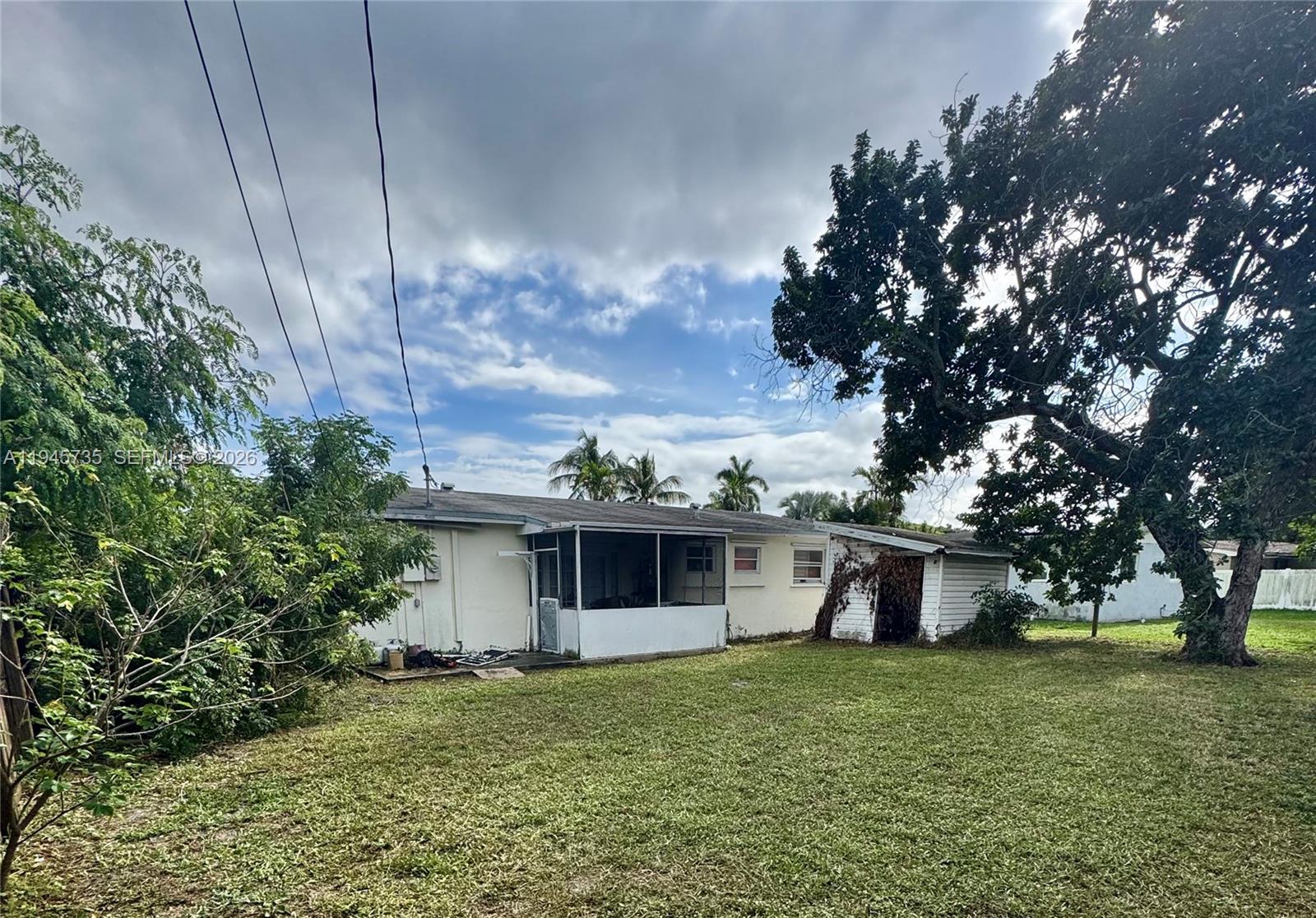 210 SW 65th Ave Pembroke Pines, FL 33023