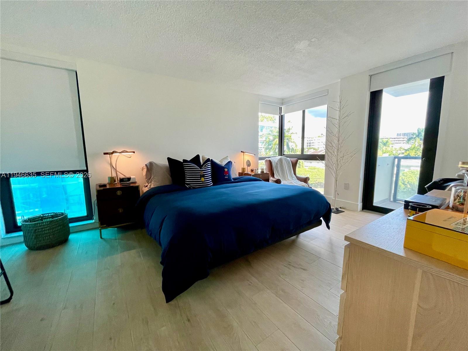 9800 W Bay Hbr Dr #404 Bay Harbor Islands, FL 33154