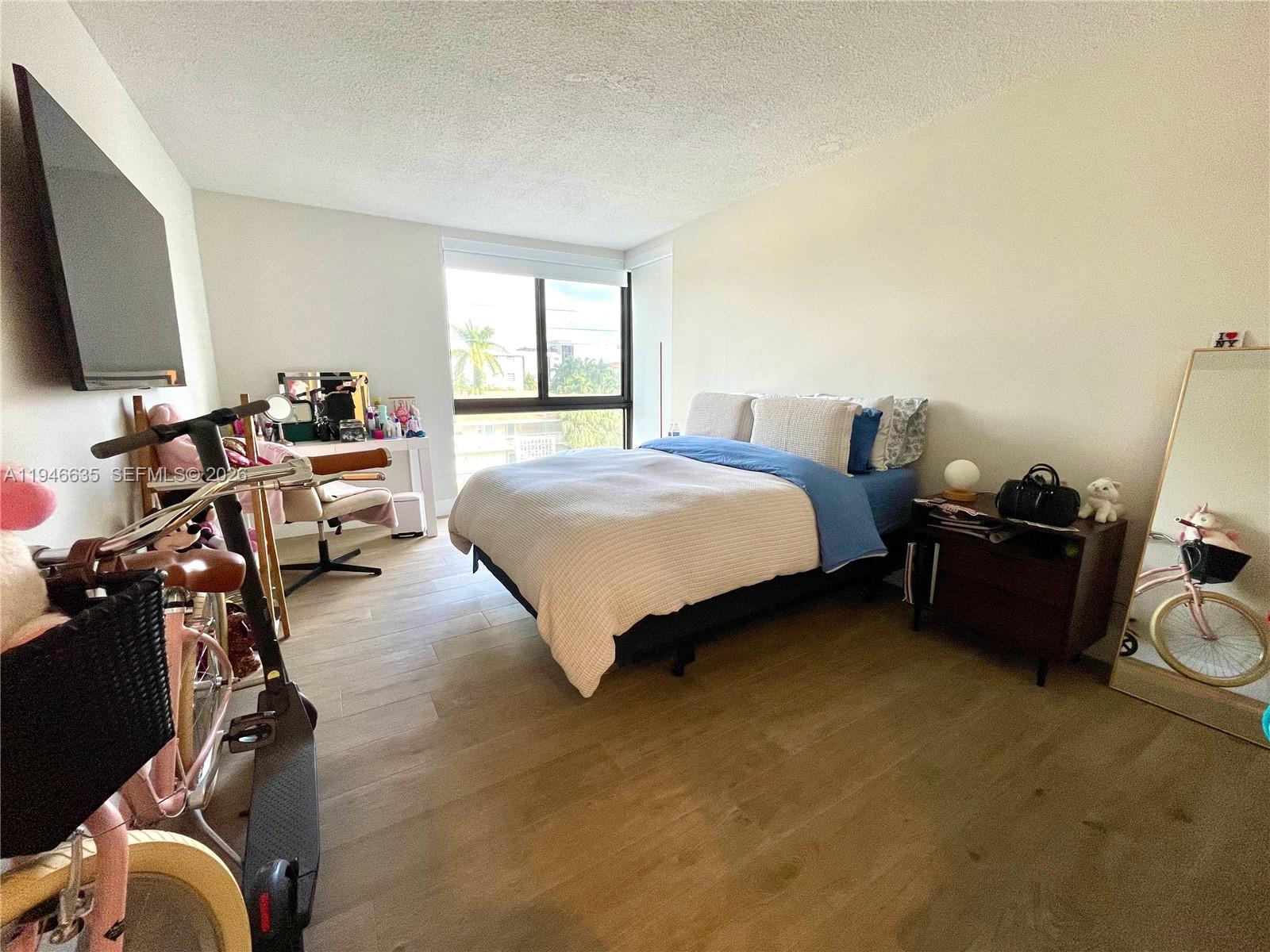 9800 W Bay Hbr Dr #404 Bay Harbor Islands, FL 33154