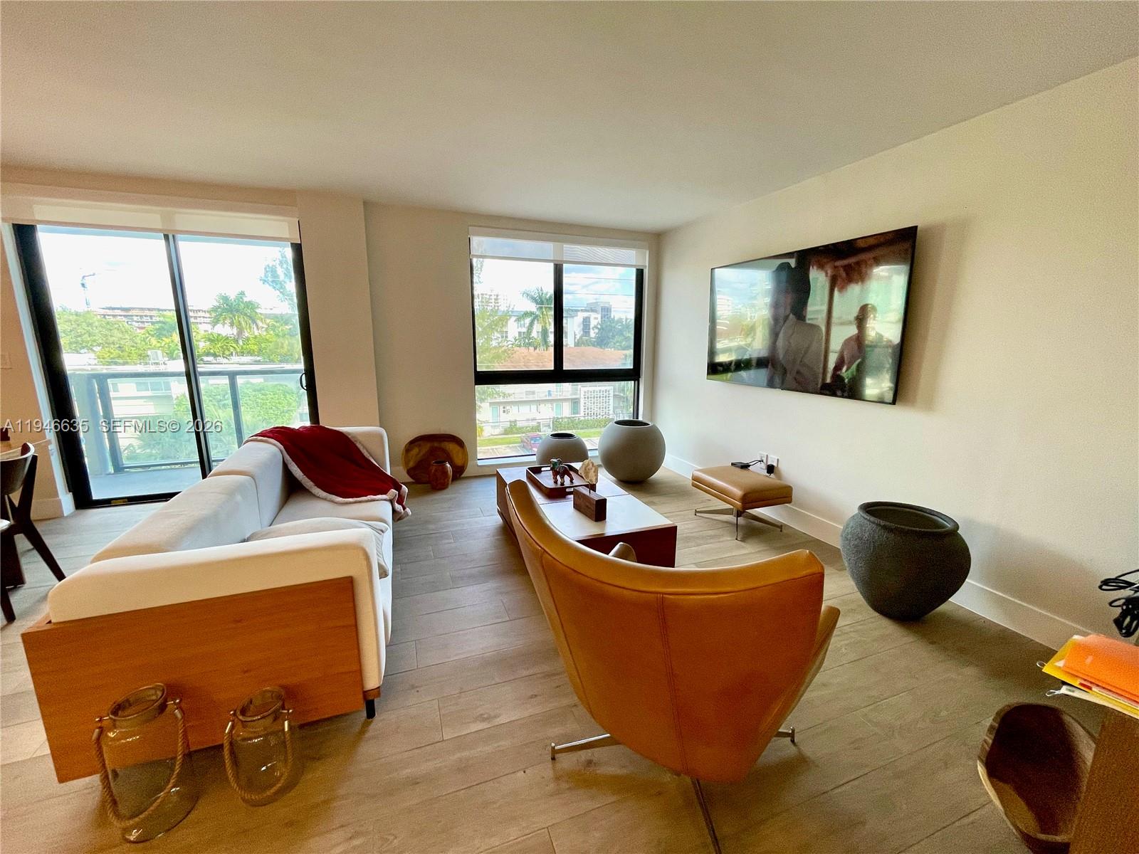 9800 W Bay Hbr Dr #404 Bay Harbor Islands, FL 33154