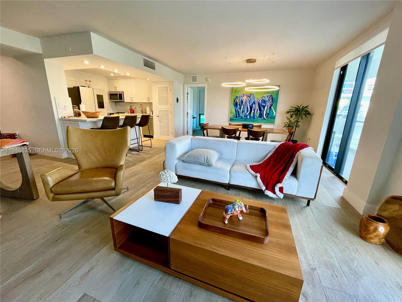 9800 W Bay Hbr Dr #404 Bay Harbor Islands, FL 33154