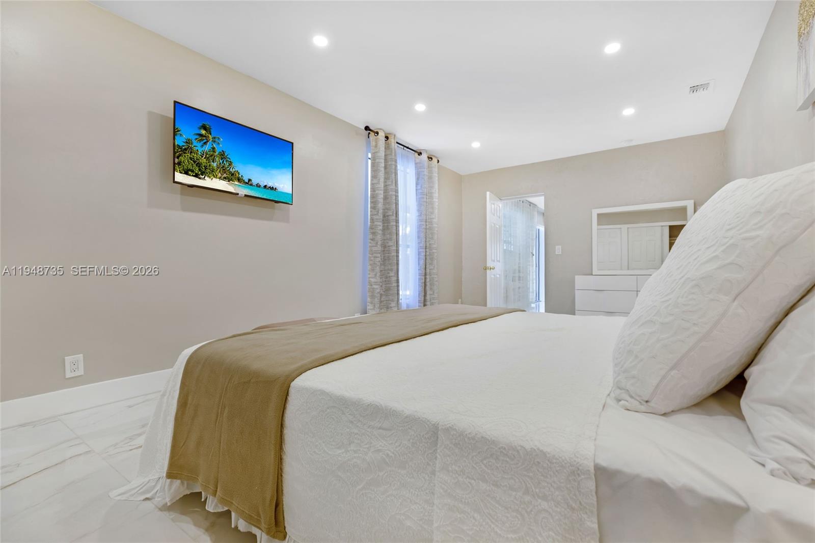 1960 Coral Reef Dr Lauderdale By The Sea, FL 33062