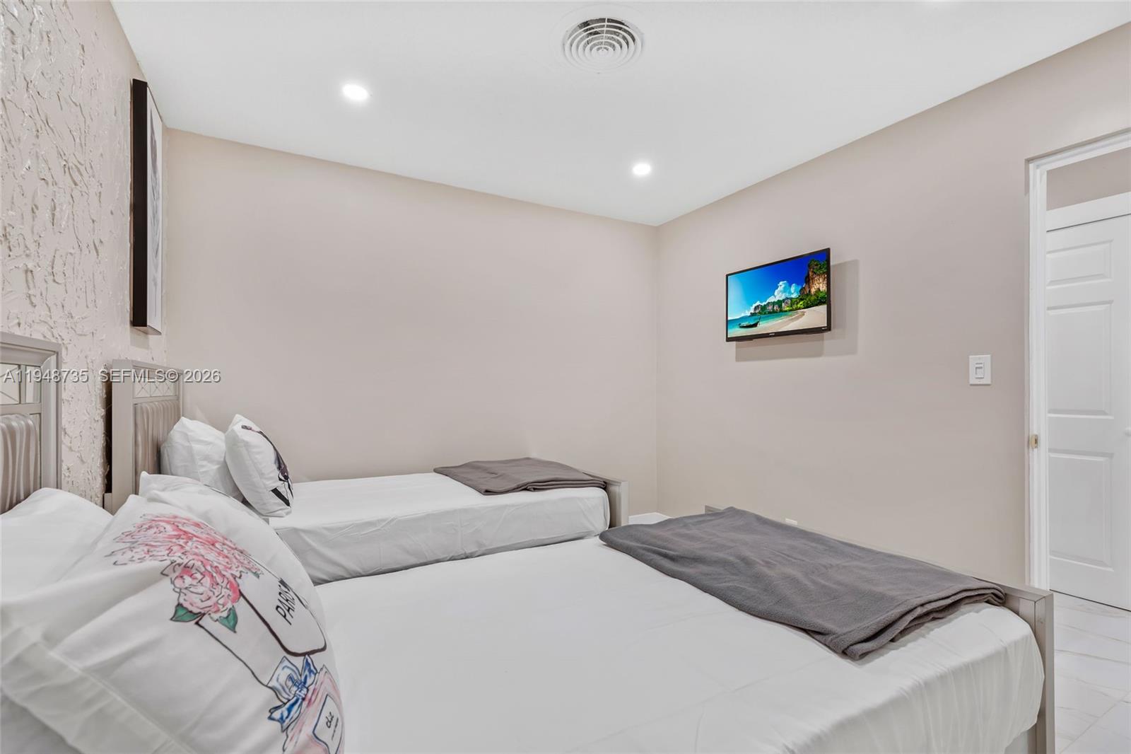 1960 Coral Reef Dr Lauderdale By The Sea, FL 33062