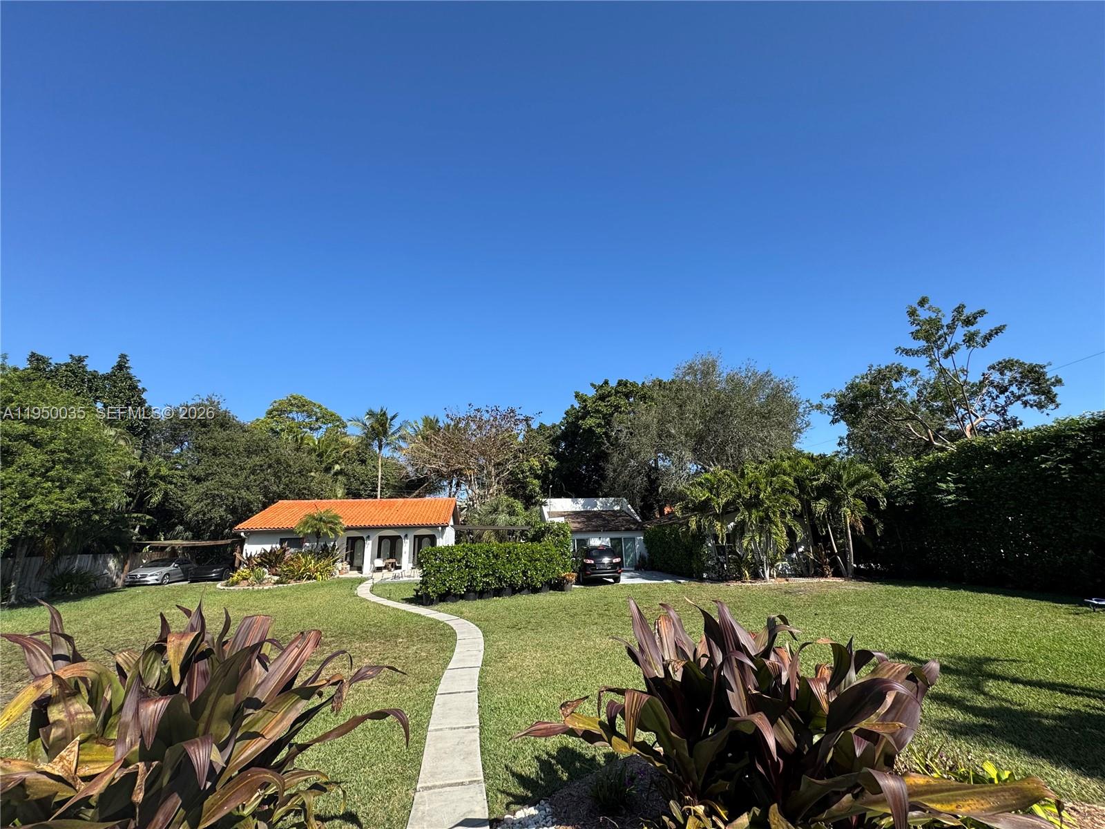 7925 SW 124th St Pinecrest, FL 33156