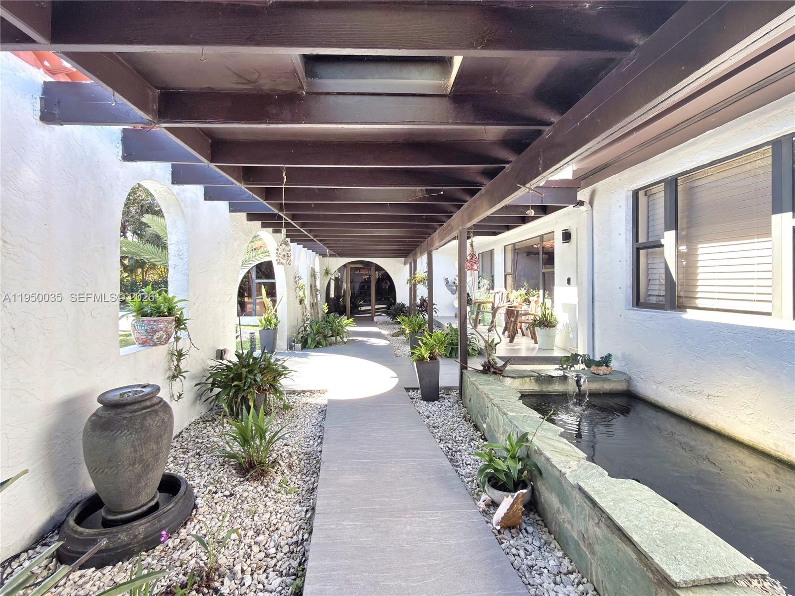 7925 SW 124th St Pinecrest, FL 33156