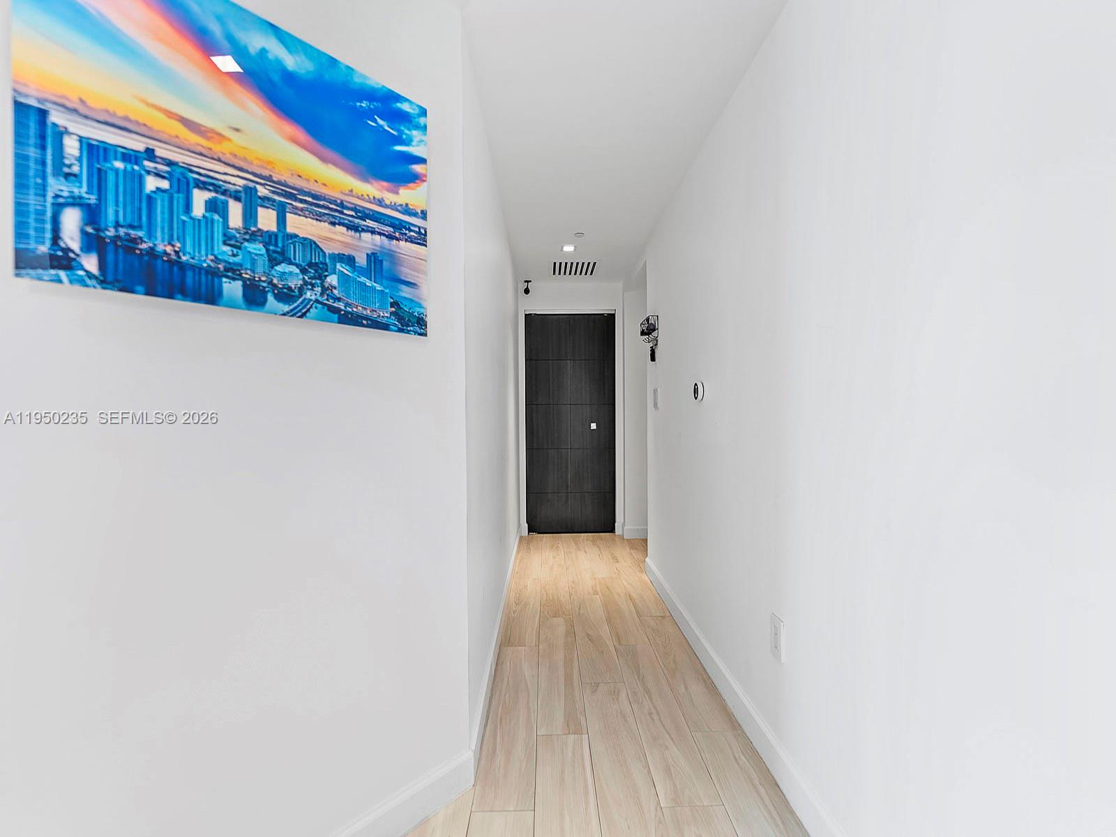 image 500 Brickell East11