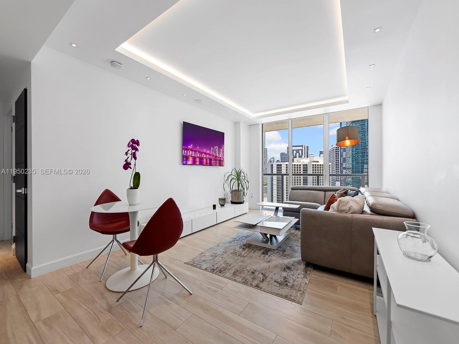 image 500 Brickell East12