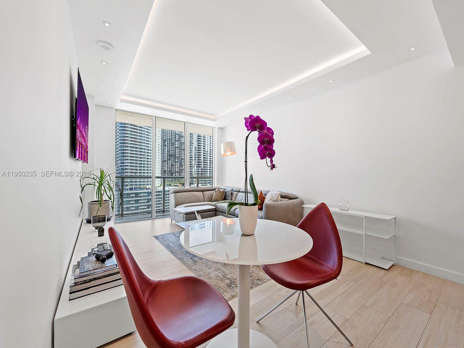 image 500 Brickell East14