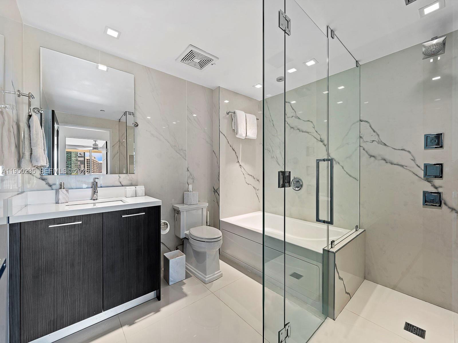 image 500 Brickell East1