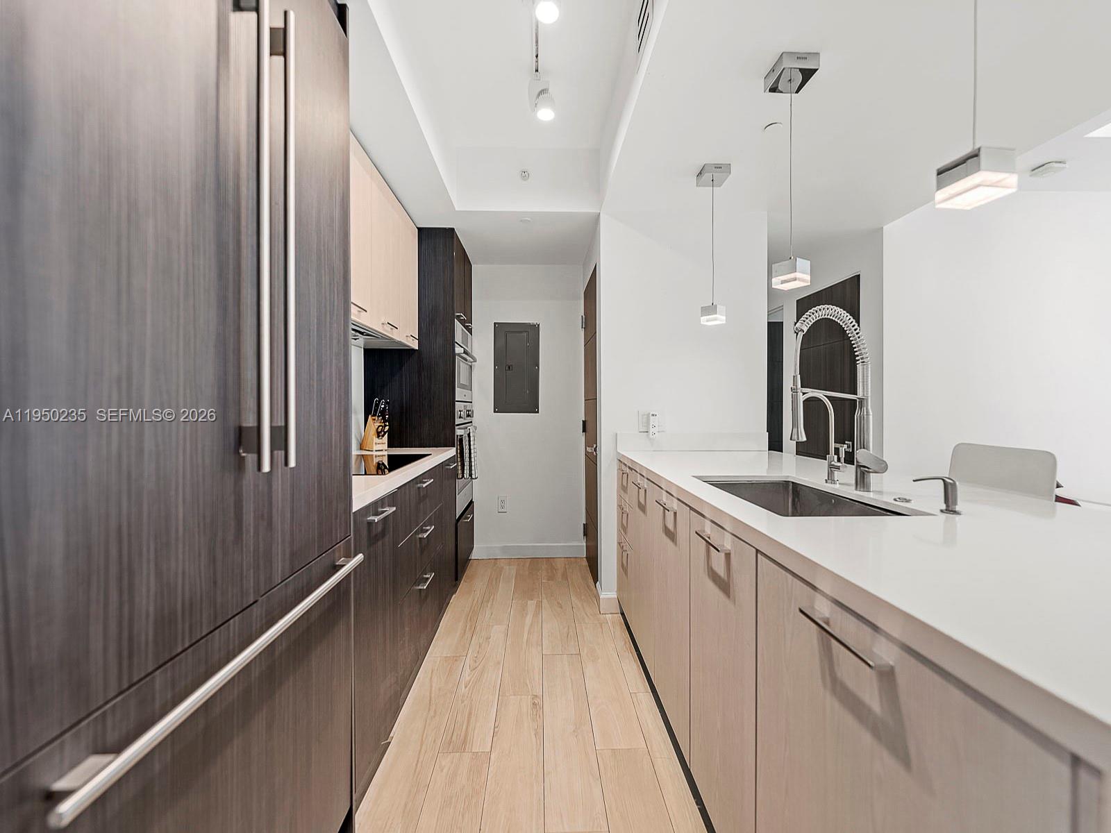 image 500 Brickell East3