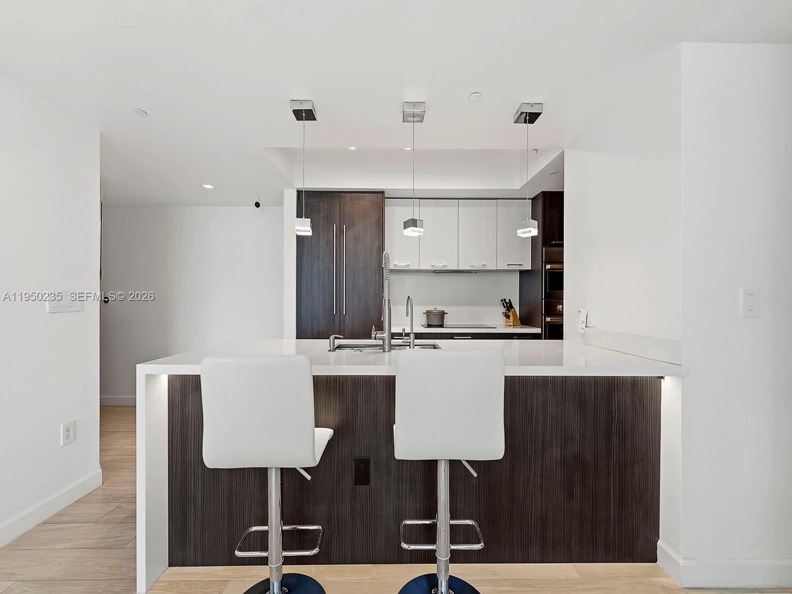 image 500 Brickell East6